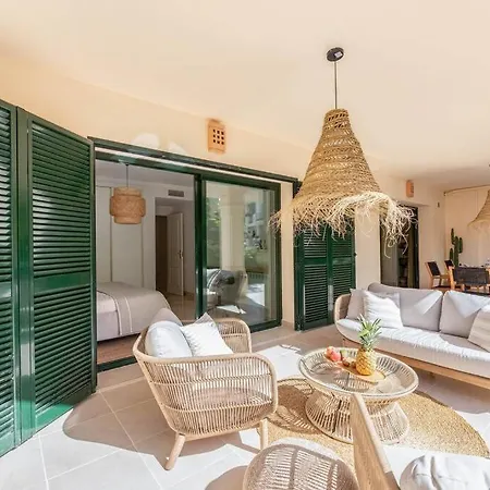 Beautiful Newly Renovated El Palmeral Rdr306 Apartment *